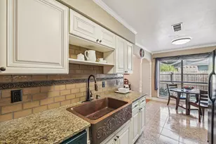 8631 Charing Cross Ln, Dallas, TX 75238 - Photo 12
