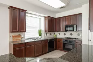 9305 Amber Downs Dr, McKinney, TX 75072 - Photo 6