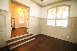 528 Tuscan Dr, Irving, TX 75039 - Photo 6