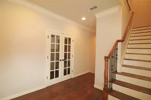 528 Tuscan Dr, Irving, TX 75039 - Photo 4