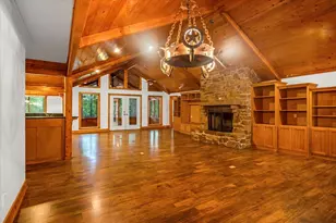 2040 Valleywood Dr, Holly Lake Ranch, TX 75765 - Photo 6