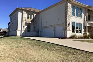 448 Breezeway Ct, Cedar Hill, TX 75104 - Photo 2