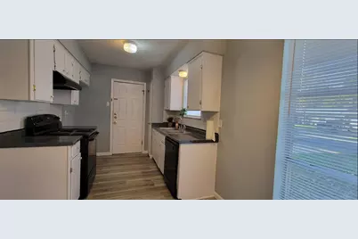 914 Shorehaven Drive, Garland, TX 75040 - Photo 6