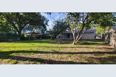 914 Shorehaven Drive, Garland, TX 75040 - Photo 4