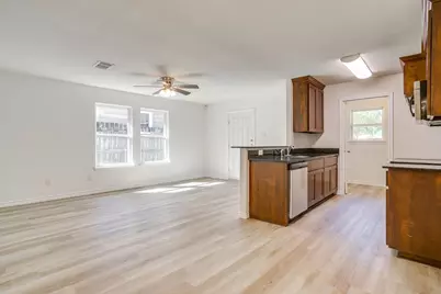 3955 Alamo Avenue, Fort Worth, TX 76107 - Photo 8