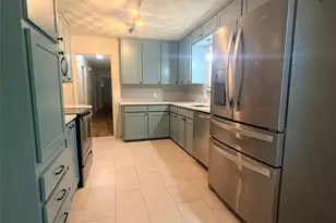 1201 Ravenwood Dr, Arlington, TX 76013 - Photo 6