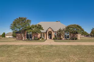215 Harvest Ridge Dr, McLendon Chisholm, TX 75032 - Photo 1