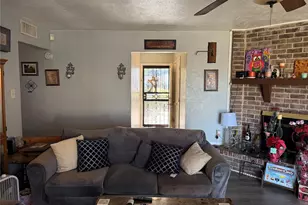 1535 Clearbrook St, Lancaster, TX 75134 - Photo 6