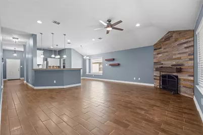 10401 Lake Park Drive, Fort Worth, TX 76053 - Photo 16