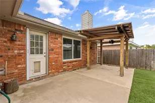 10401 Lake Park Dr, Fort Worth, TX 76053 - Photo 30