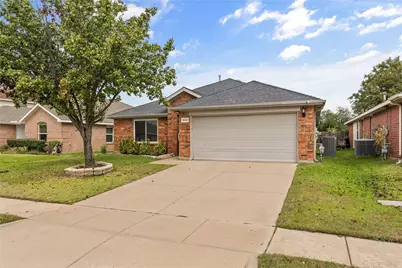 10401 Lake Park Drive, Fort Worth, TX 76053 - Photo 2