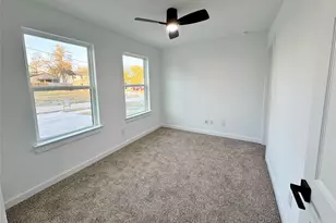 2113 Henry St, Greenville, TX 75401 - Photo 18