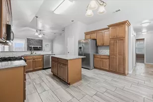 4217 Judith Way, Haltom City, TX 76137 - Photo 4