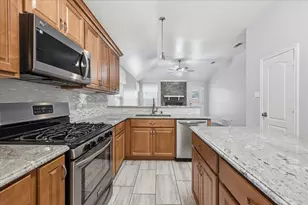 4217 Judith Way, Haltom City, TX 76137 - Photo 14