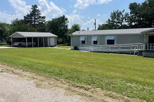 648 Quail Creek Cir, Pottsboro, TX 75076 - Photo 2