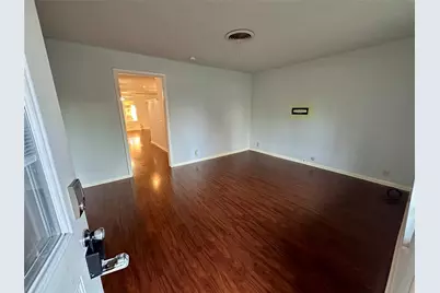 107 N Arkansas Street, Seymour, TX 76380 - Photo 2