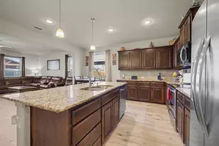 1057 Meadow Scape Dr, Fort Worth, TX 76028 - Photo 4