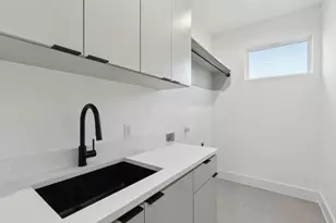 4031 Brundrette St, Dallas, TX 75212 - Photo 26