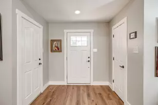 407 Grayson, Joshua, TX 76058 - Photo 4