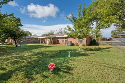 1420 Rolling Hills Drive, Graham, TX 76450 - Photo 4