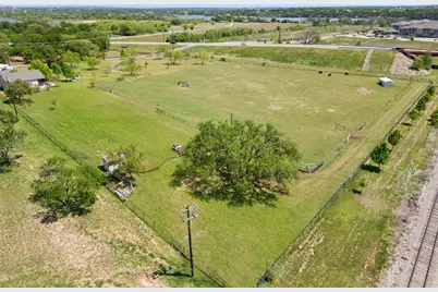 2301 Loop 567, Granbury, TX 76048 - Photo 2