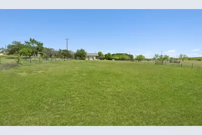 2301 Loop 567, Granbury, TX 76048 - Photo 16