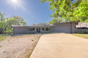 705 NW 10th St, Mineral Wells, TX 76067 - Photo 34