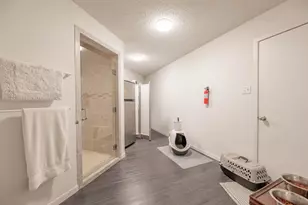 705 NW 10th St, Mineral Wells, TX 76067 - Photo 22