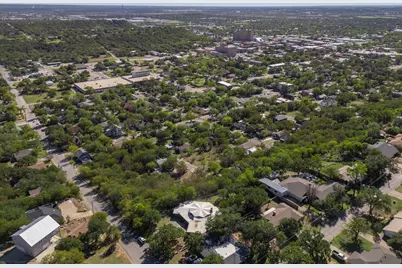 705 NW 10th Street, Mineral Wells, TX 76067 - Photo 40