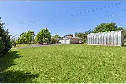 2301 Loop 567, Granbury, TX 76048 - Photo 16