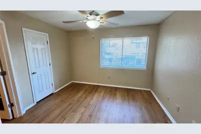 2311 Balsam Drive #H105, Arlington, TX 76006 - Photo 2