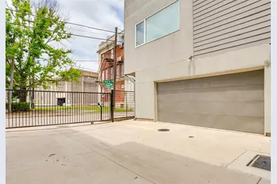 1205 Hyde Court, Dallas, TX 75215 - Photo 10