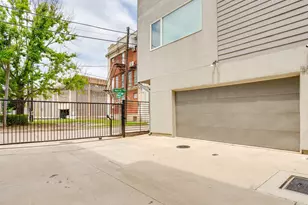 1205 Hyde Ct, Dallas, TX 75215 - Photo 10