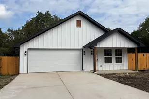 719 E Commerce Ave, Cooper, TX 75432 - Photo 1