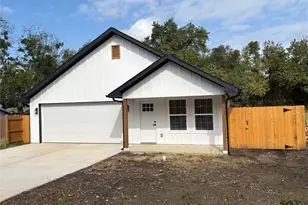 719 E Commerce Ave, Cooper, TX 75432 - Photo 2