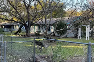 1401 W Ball St, Weatherford, TX 76086 - Photo 32