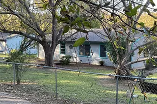 1401 W Ball St, Weatherford, TX 76086 - Photo 26