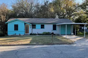 1401 W Ball St, Weatherford, TX 76086 - Photo 1