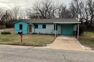 1401 W Ball St, Weatherford, TX 76086 - Photo 1