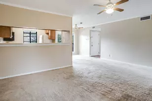 16301 Ledgemont Ln, Addison, TX 75001 - Photo 6