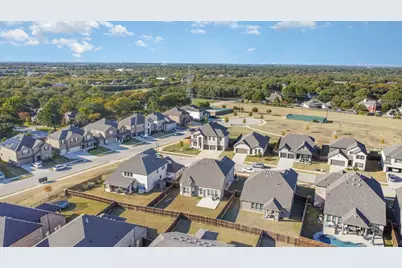 2923 Grand Lookout Lane, Arlington, TX 76001 - Photo 36