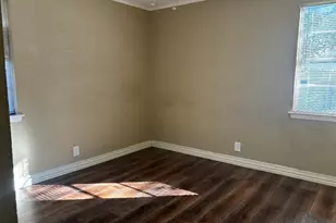 1522 Addington St, Irving, TX 75062 - Photo 16