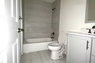 403 Miller St, Bowie, TX 76230 - Photo 6