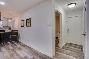 2212 Kevin Ct, Irving, TX 75060 - Photo 2