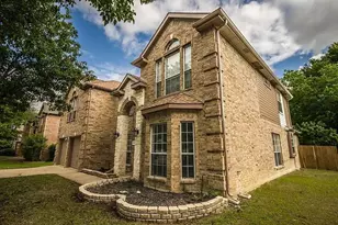 408 Misty Ln, Lewisville, TX 75067 - Photo 2