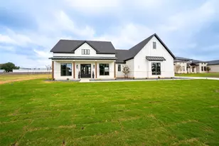 536 Helena Dr, Granbury, TX 76048 - Photo 1