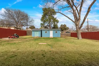 628 Elm Street, Hurst, TX 76053 - Photo 14