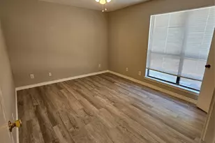 5750 Phoenix Dr, Dallas, TX 75231 - Photo 22