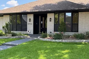 15926 Windy Meadow Dr, Dallas, TX 75248 - Photo 2