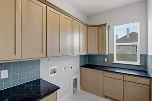 812 Valley Ridge Rd, Van Alstyne, TX 75495 - Photo 24